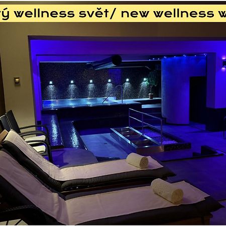 Lh Parkhotel Hluboka Nad Vltavou Congress & Wellness מראה חיצוני תמונה