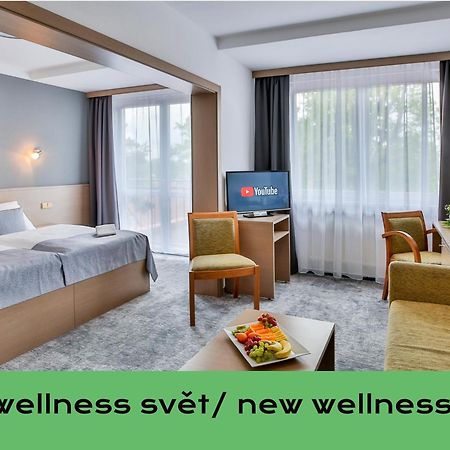 Lh Parkhotel Hluboka Nad Vltavou Congress & Wellness מראה חיצוני תמונה