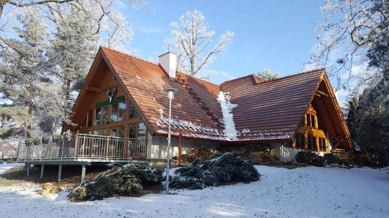 Lh Parkhotel Hluboka Nad Vltavou Congress & Wellness מראה חיצוני תמונה